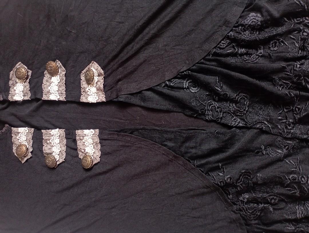 AXES FEMME OUTER, Fesyen Wanita, Pakaian Wanita, Baju Luaran di Carousell