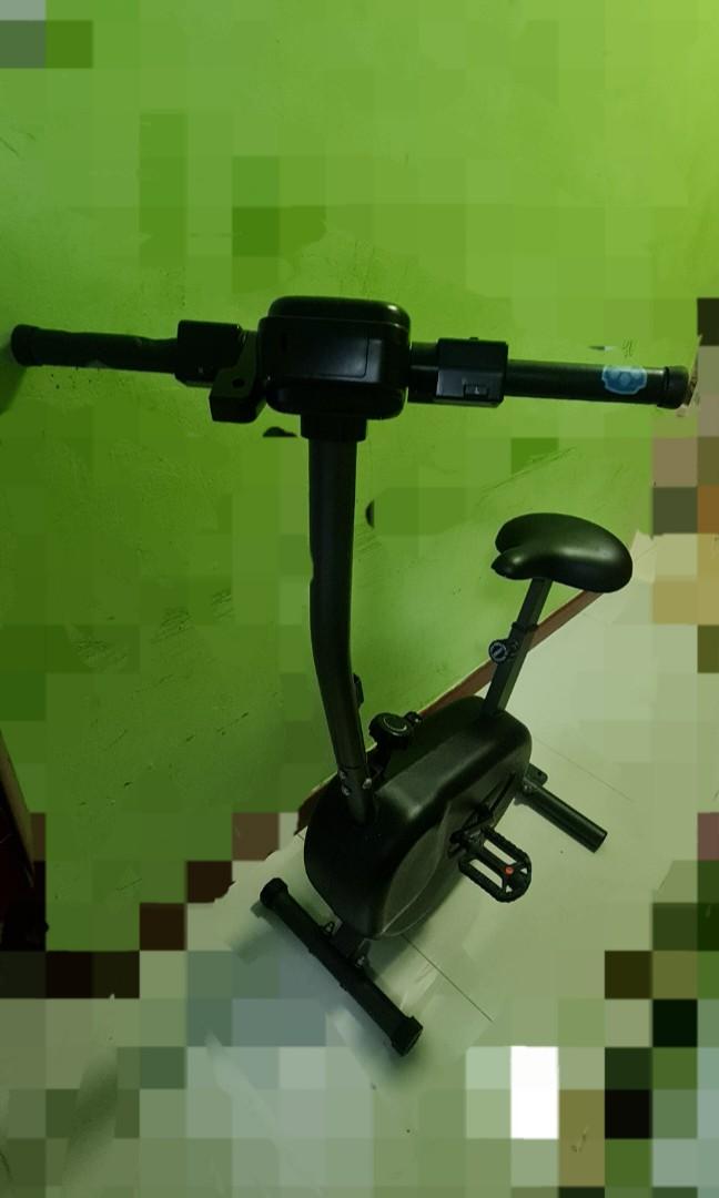 Basic Exercise bicycle, Sports Equipment, Exercise & Fitness, Cardio