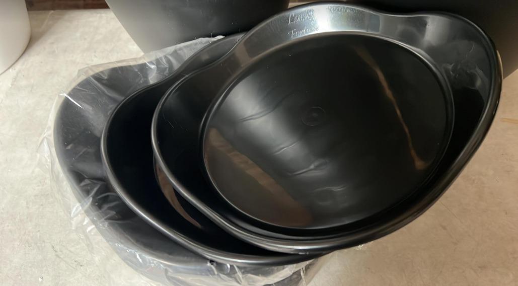 BLACK PEARL POTS & CATCH PLATES FOR PLANTERS - To Baesa QC, Furniture ...