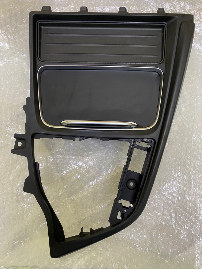 BMW F30 Sliding Cup Holder Console, Auto Accessories on Carousell