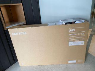 Brand New 43 inch Samsung TV with Fixed Mount