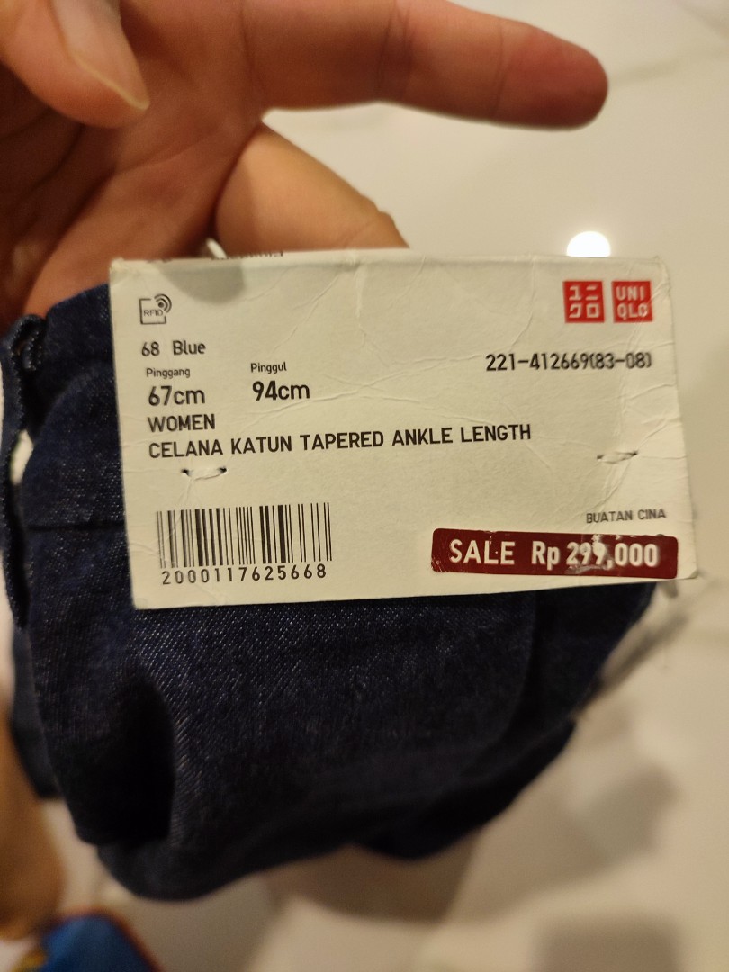 Celana Denim Fesyen Wanita Pakaian Wanita Bawahan Di Carousell