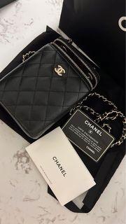 Chanel vanity vertival bag