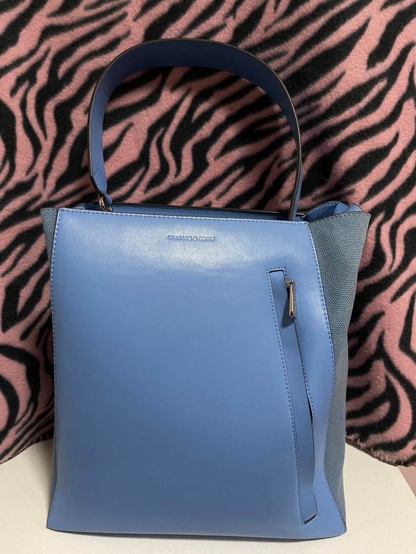 Charles and keith bucket bag, Women's Fashion, Bags & Wallets, Shoulder ...