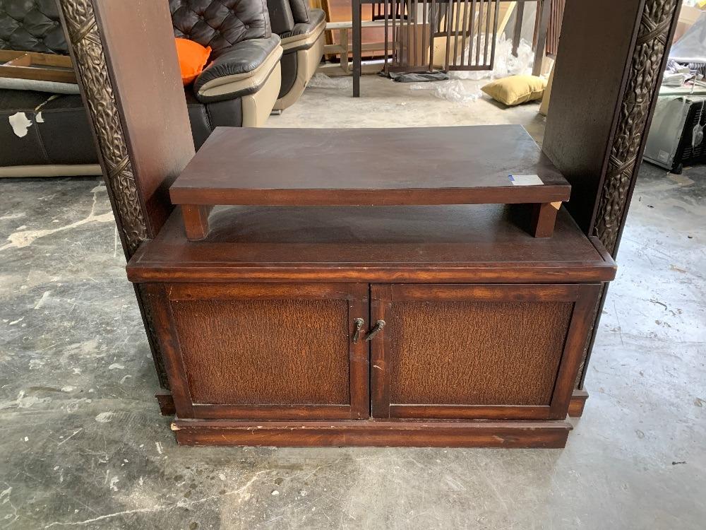 Classic & Antique Design Wooden TV / TV Kayu Rekaan