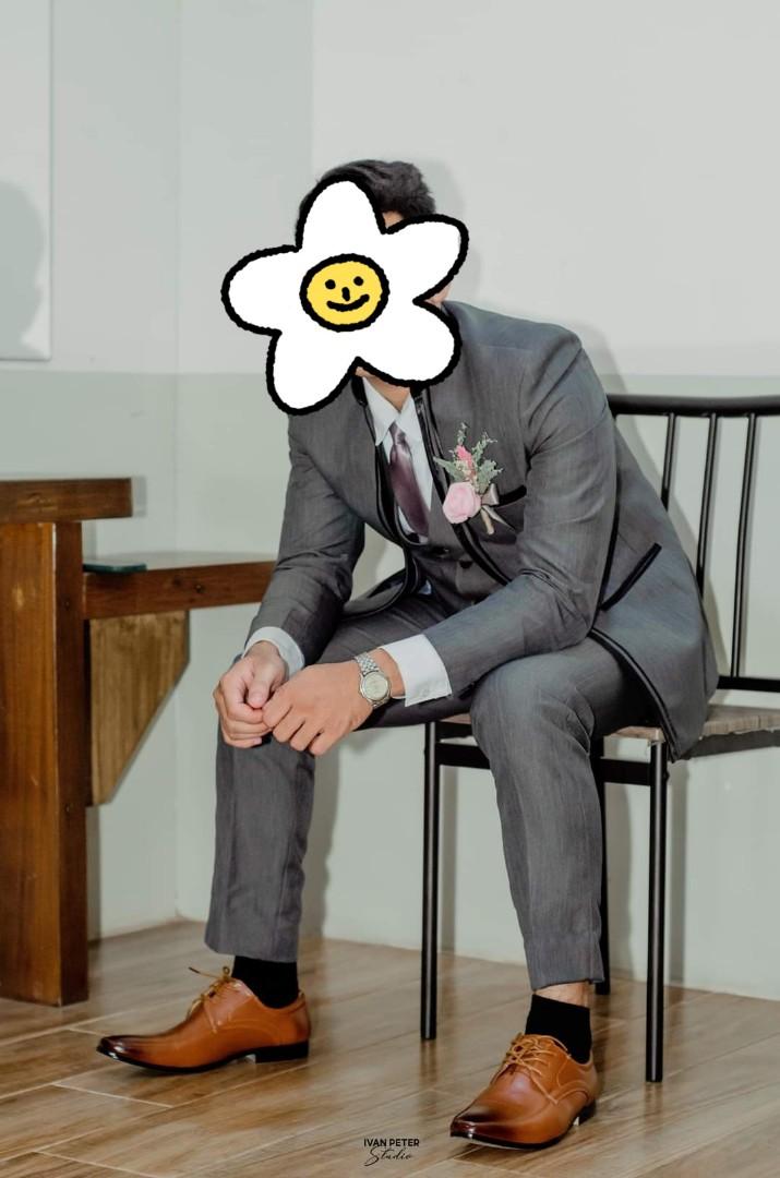 Coat & Slacks (Category: Coats, Jackets and Outerwear) located in Mandaluyong City. Submitted by stuff_coollection (Listing ID 1190378435, Image 2). Description: Used only once (during wedding) color: Charcoal Gray Freebies: Neck Tie.