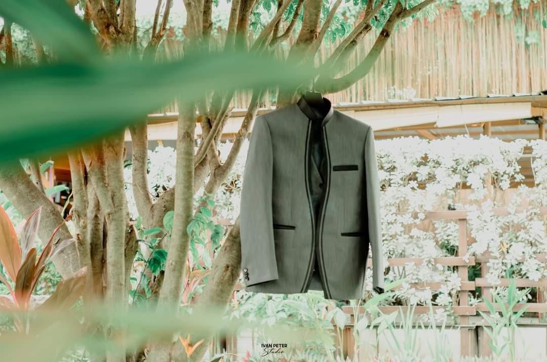 Coat & Slacks (Category: Coats, Jackets and Outerwear) located in Mandaluyong City. Submitted by stuff_coollection (Listing ID 1190378435, Image 1). Description: Used only once (during wedding) color: Charcoal Gray Freebies: Neck Tie.