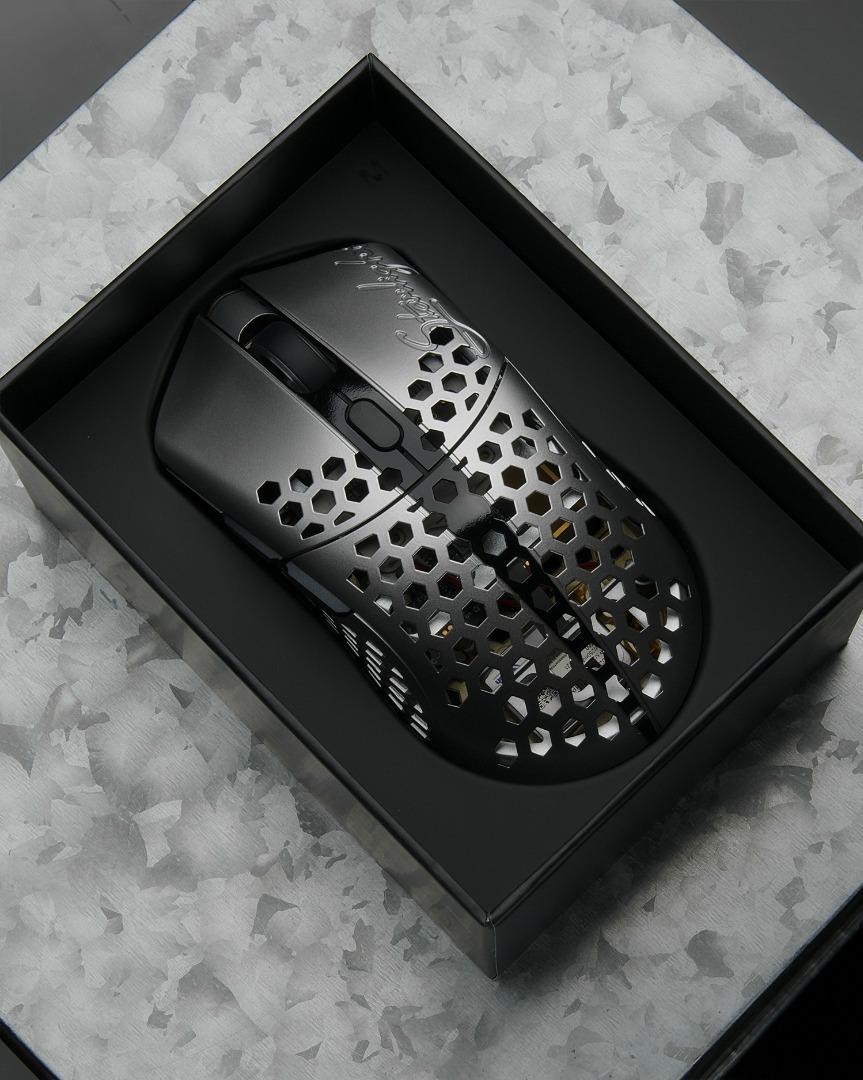 Finalmouse TenZ Starlight Pro Gaming Mouse, Computers & Tech, Parts ...