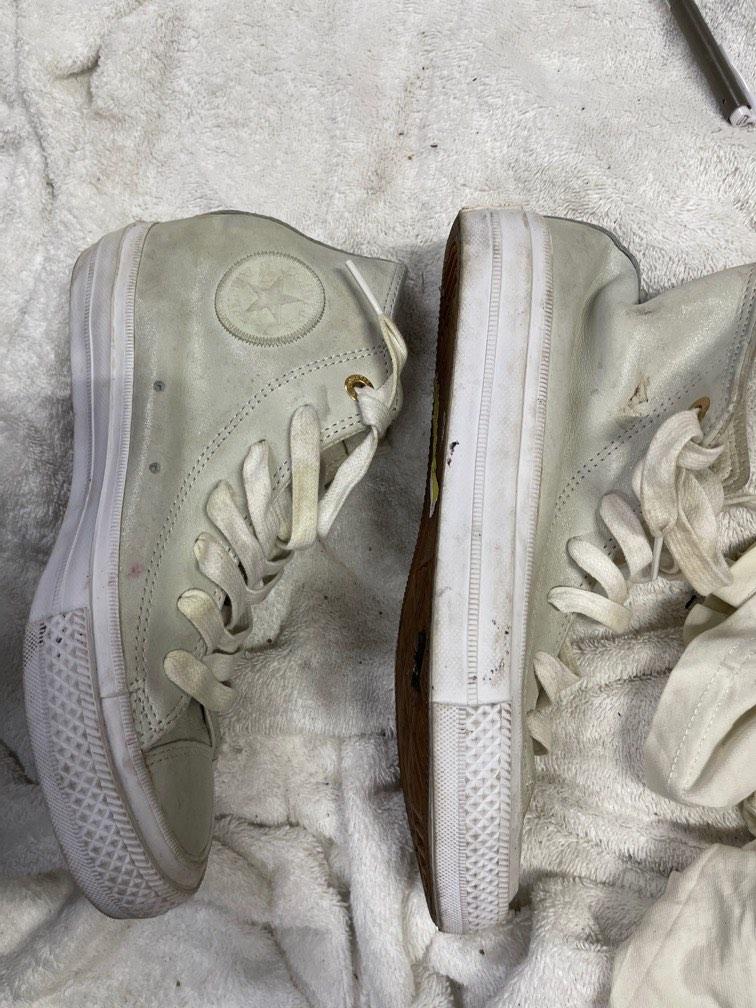 Blue flower converse store