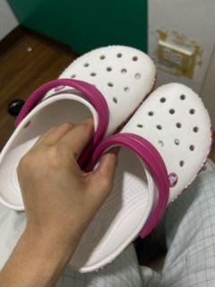 CROCS