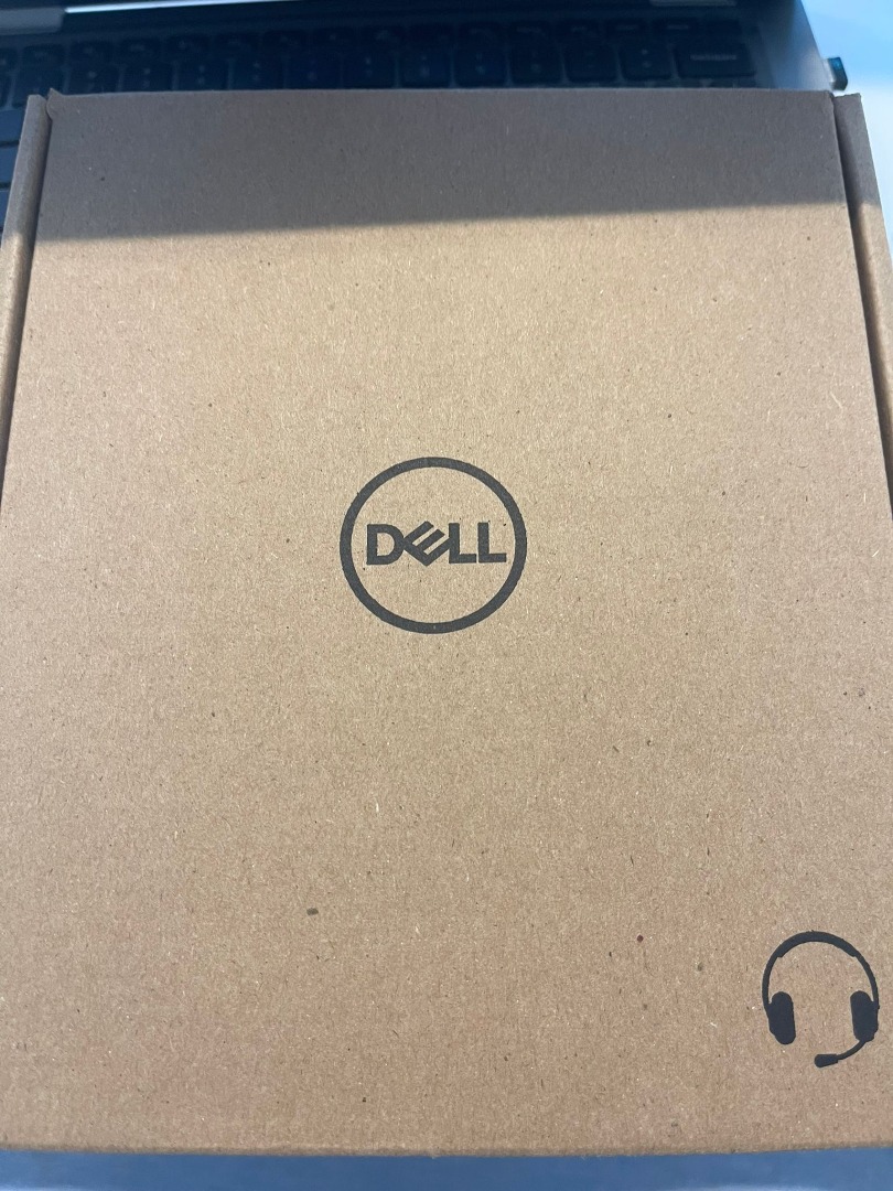 DELL Pro Stereo Headset - WH3022, 39 in distributor/wholesale stock for