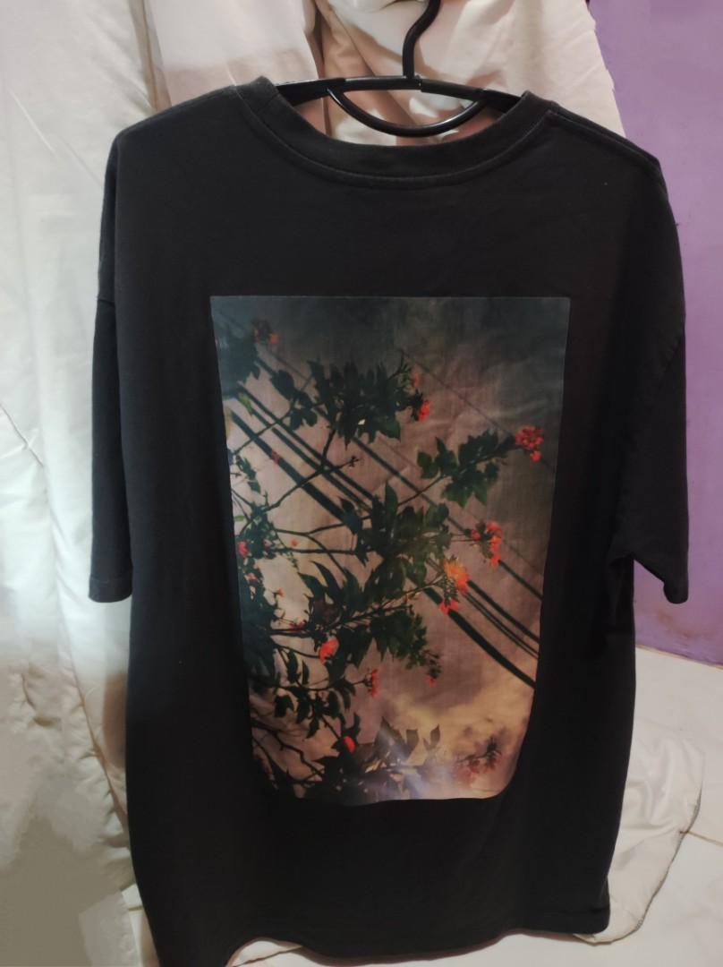 FOG Essentials, Fear of God Photo Floral Tee (Category: Tshirts & Polo Shirts ) located in Legazpi City. Submitted by _qwert (Listing ID 1190467781, Image 2). Description: .