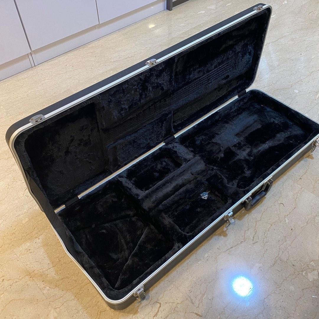 Fender Style Guitar GATOR Flight Case, Hobbies & Toys, Music & Media, Music Accessories on Carousell