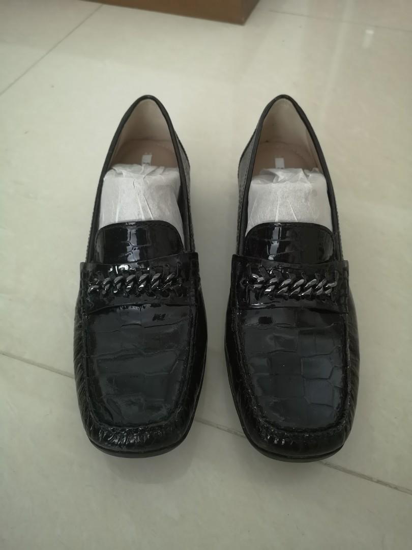 Geox deals patent loafers