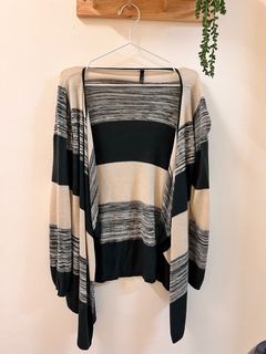 (Category: ) located in . Submitted by ddpreloved.os (Listing ID 1190429591, Image 1). Description: .