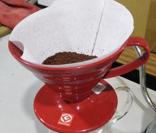 Hario Red PLASTIC Coffee Pour Over Dripper - Size 02 VD-02R Made In Japan VDC-02R