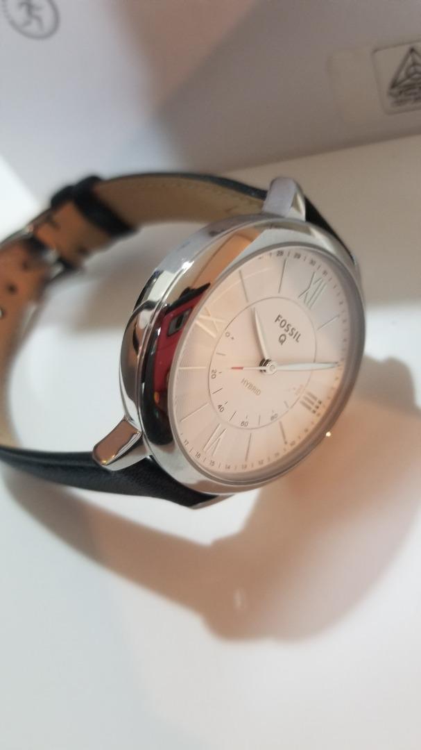 Hybrid smartwatch jacqueline luggage leather store