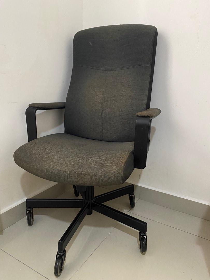 Malkolm chair store
