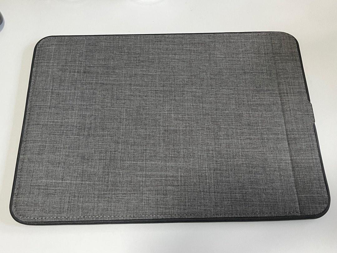 Incase icon sleeve macbook pro 15 deals touch bar