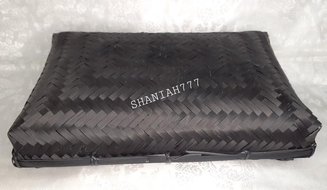 Japanese Native Rectangular Black Hand Woven Bamboo Lidded Storage Box (Category: Storage Boxes & Baskets) located in Lubao. Submitted by shaniah_777 (Listing ID 1190496638, Image 2). Description: Ship item match as picture shown so PLEASE,,...PLEASE consider all pictures before purchasing!👈👈👈👈👈👈 PLEASE READ‼️ _Please be sure to read all contents before purchasing. _By placing an order with us you agree that you have read, understood, and a