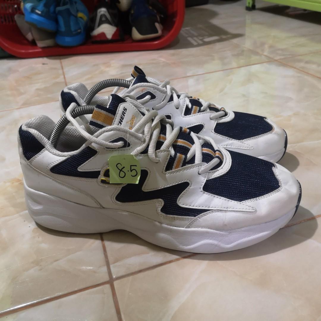 Kasut Skechers D Lites 8.5uk RM65, Men's Fashion, Footwear, Sneakers on  Carousell