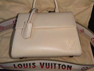 2022 Year Louis Vuitton Cluny Bb Handbag 2way Pink M42738 Rose Monogra