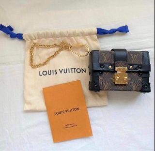 Louis Vuitton Vernis Trunk & Bags Vert Tonic Green Bag Charm and Key Holder
