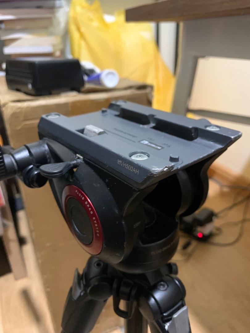 Manfrotto 290 Xtra Aluminium Tripod + MVH500AH Fluid Video Head, Photography, Photography