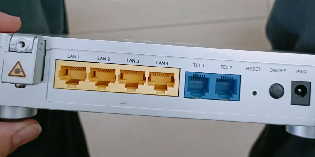 MODEM TM UNIFI FIBRE OPTIC ONUALCATELLUCENTI240G, Computers & Tech