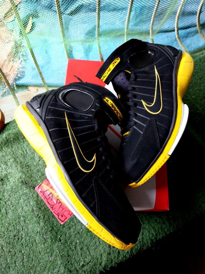 Nike zoom huarache 2k4 black varsity maize discount