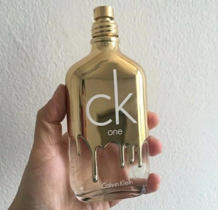 Harga parfum ck one gold online