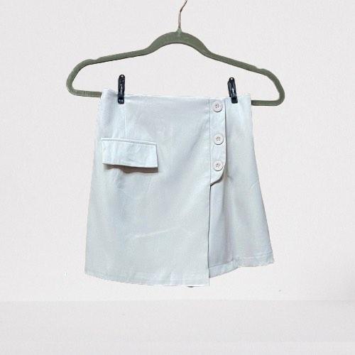 Pastel Pink Skort (Category: Other Bottoms) located in Las Pinas. Submitted by sunbeam_ (Listing ID 1190482628, Image 1). Description: Price is negotiable 💗 ❌ NO SWAPS. NO MEET UPS. 💵 BPI, GCash, Maya only (NO BDO) 💰 PAYMENT FIRST BEFORE SHIPPING 🚚 Shipping/Delivery Fee will be shouldered by the buyer IF AROUND METRO MANILA: - Lalamove - Mr. Speedy OTHER COURIERS: - J&T - LBC - Shopee Checkout and COD (condition: there will be an additional t