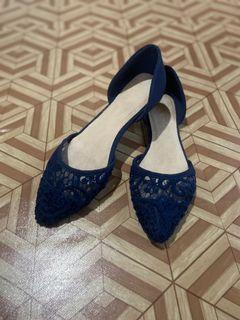 Preloved Louis Feraud Flat Shoes, Women's Fashion, Footwear, Flats & Sandals  on Carousell