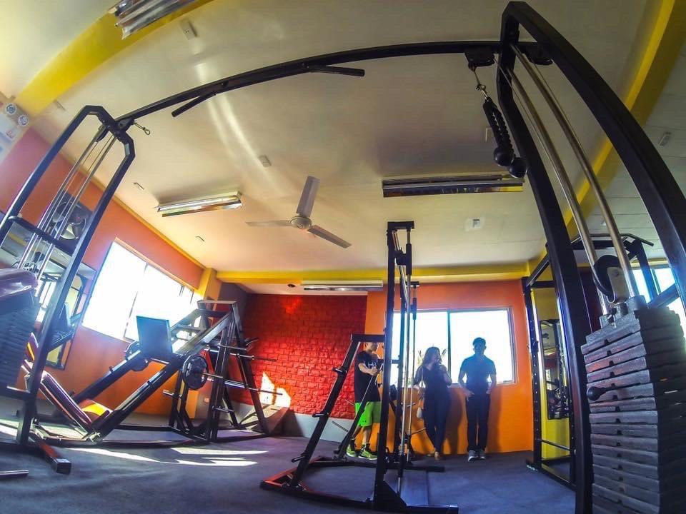 PRO GYM EQUIPMENTS FOR SALE, Sports Equipment, Exercise & Fitness