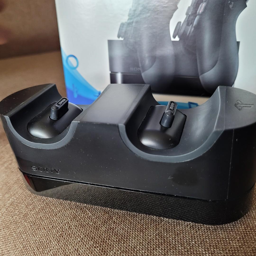 PS 4 Dualshock 4 Charging Station, Video Gaming, Gaming Accessories