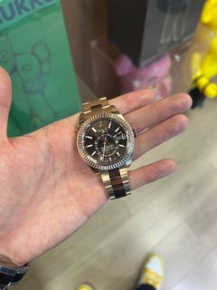 （分類：）位於 。 由 leodawatches 提交（商品編號 1190491893，圖片 1）。簡介： 。