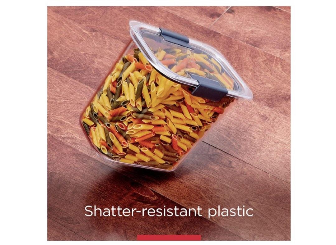 Rubbermaid Brilliance Airtight Food and Pantry Storage Containers, NEW