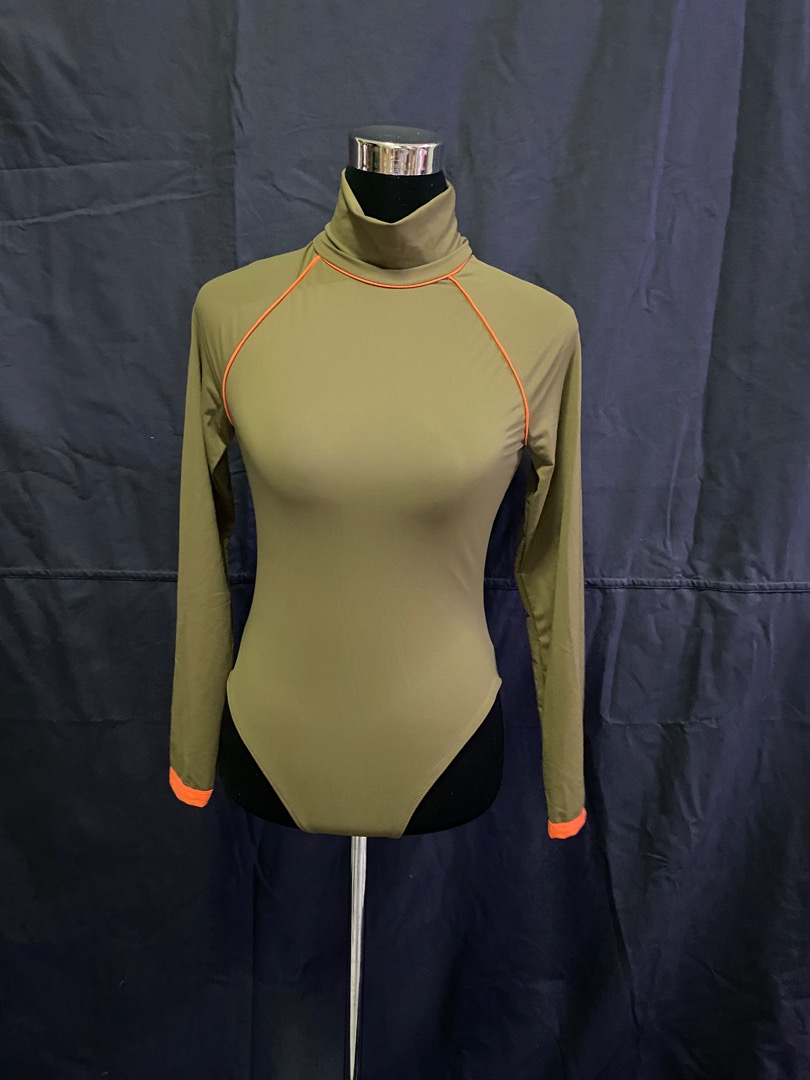 Shein Rash guard, Women's Fashion, Swimwear, Rash guard on Carousell