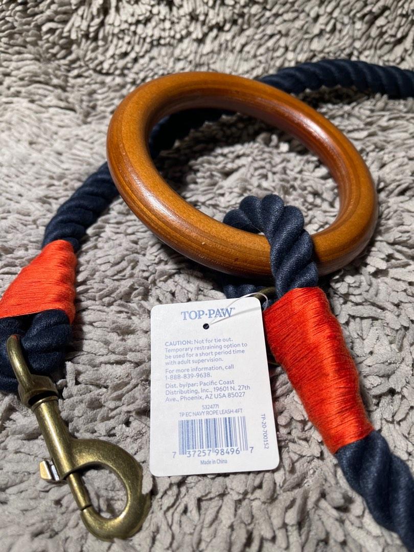 Top paw rope leash 4 feet. With easy wooden handle, Pet Supplies, Homes