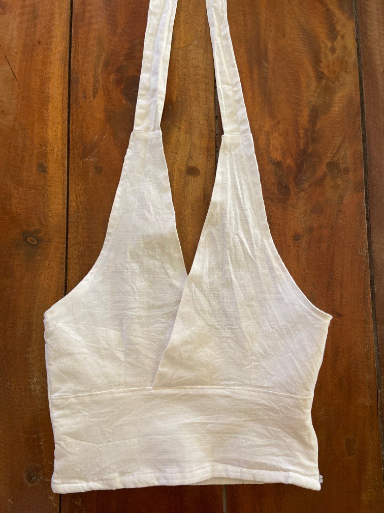 White linen halter top, Women's Fashion, Tops, Sleeveless on Carousell