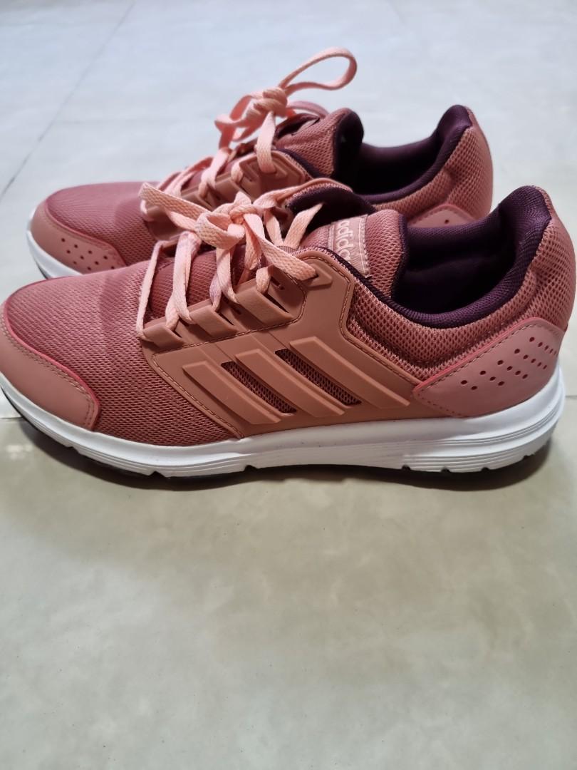 Adidas (cloudfoam comfort), Women's Fashion, Footwear, Sneakers on Carousell