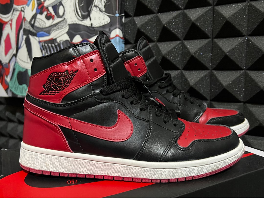 AIR JORDAN 1 BRED HIGH CUT, Men's Fashion, Footwear, Sneakers on Carousell