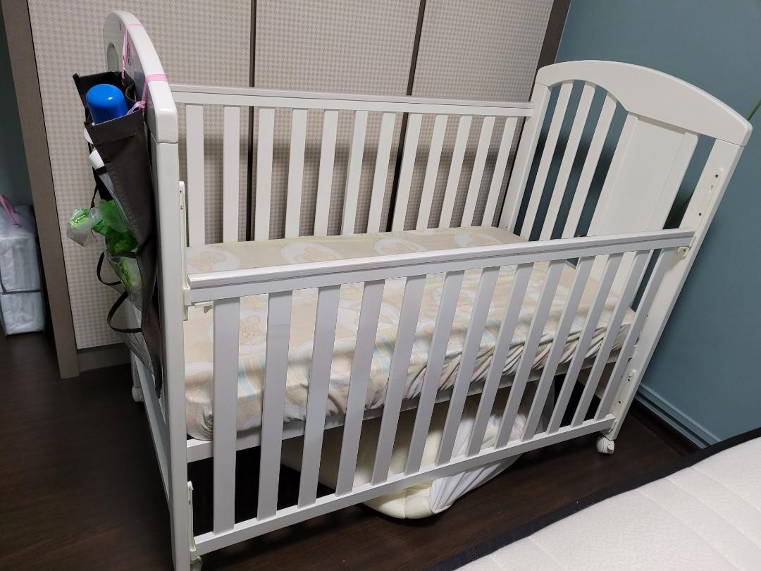 Baby Cot with Changeable Gate, Babies & Kids, Baby Nursery & Kids