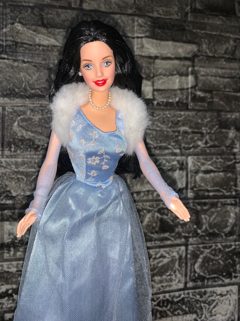 Barbie As SNOW WHITE, Hobbies & Toys, Toys & Games on Carousell