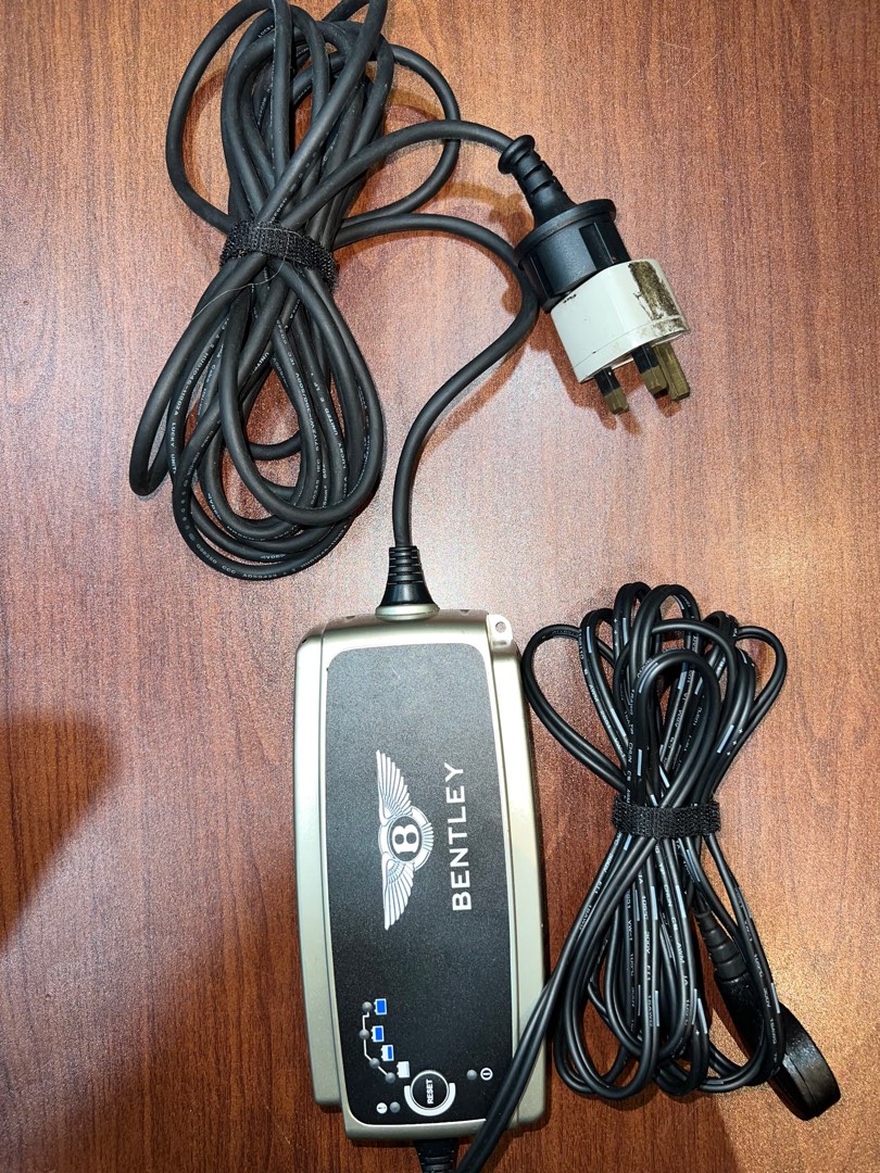Bentley battery charger and conditioner, Car Accessories, Accessories
