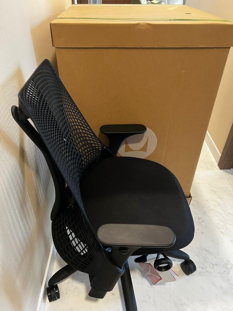 BNIB Herman Miller Sayl chair with addon lumbar support, Furniture