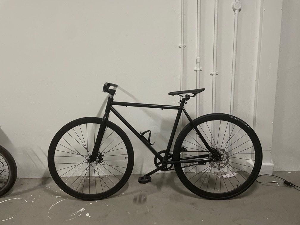 Brandless fixie top