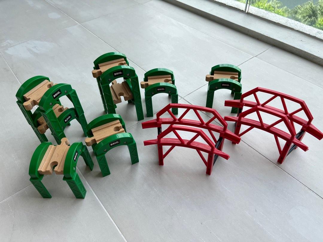 Brio stacking and curved track support bundle Hobbies Toys