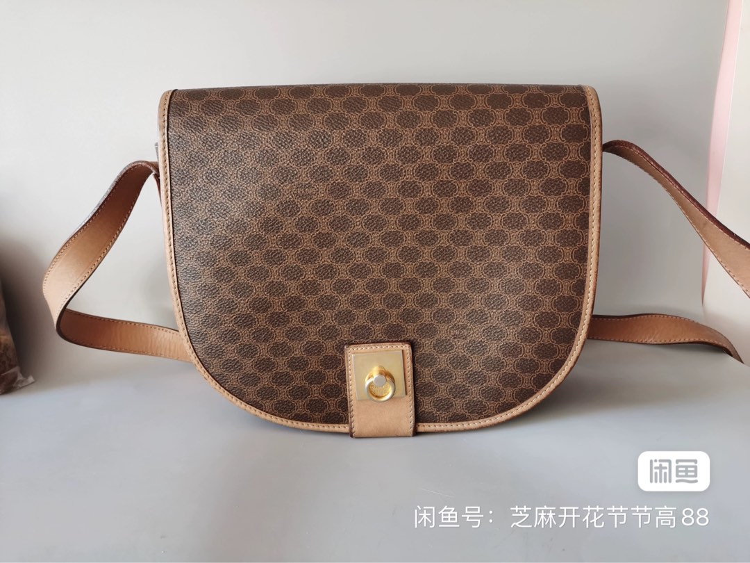 Celine Crossbody Bag 100 authentic men or women Women s