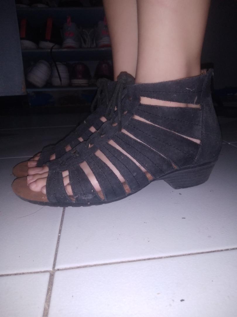 Cobb Hill LAUREL CAGED BLACK Women s Fashion Footwear Sandals